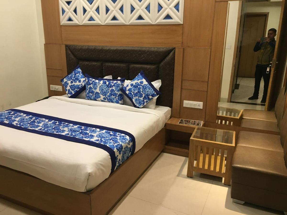 Kg Grand Hotel